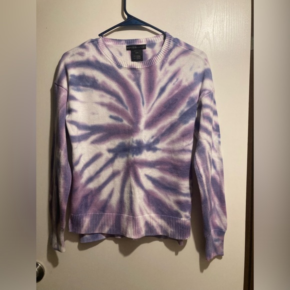 Design History Sweater - Picture 1 of 5